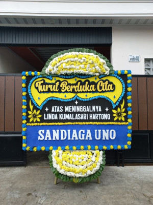 Papan Bunga Duka di Kunto Darussalam